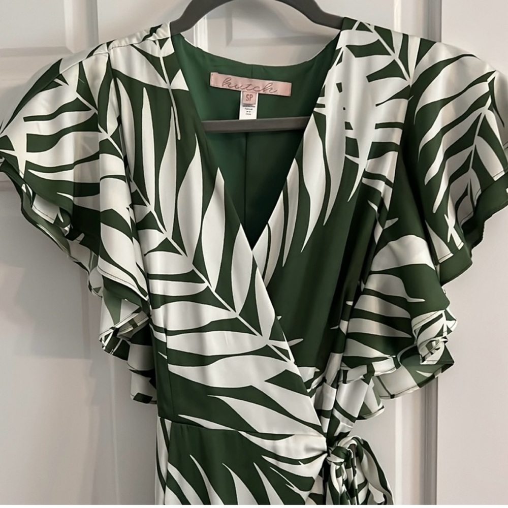 Stunning maxi wrap dress by Hutch sold by Anthropologie (green, palm) - Picture 3 of 7